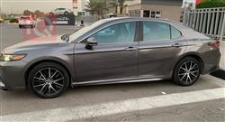 تۆیۆتا کامری